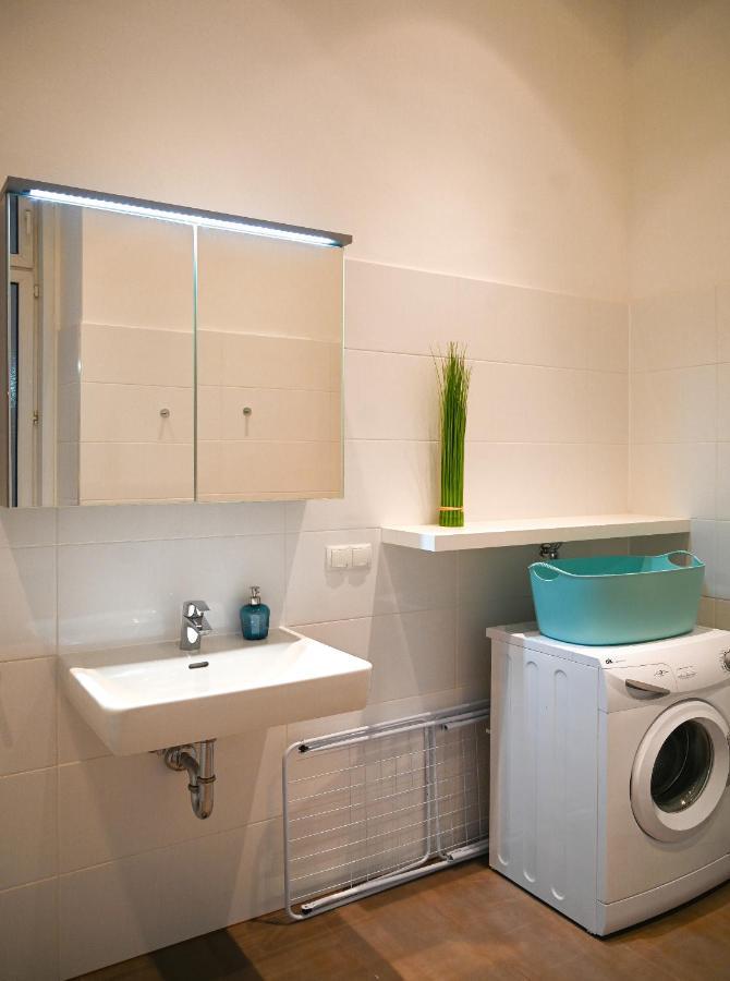 Backpacker Apartment City Center เวียนนา ภายนอก รูปภาพ